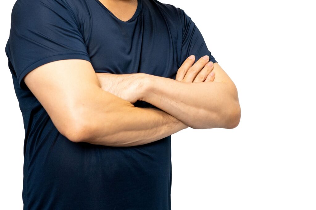 50代メンズのシャツインコーデ術！体型カバーしつつおしゃれに見せるコツとは？