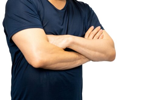 50代メンズのシャツインコーデ術！体型カバーしつつおしゃれに見せるコツとは？