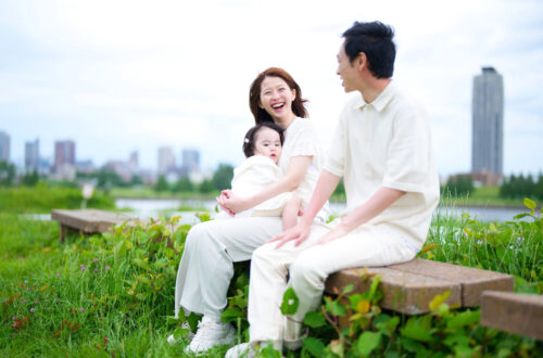 白パンツコーデは難しくない！季節別＆シーン別に学ぶ着こなし術